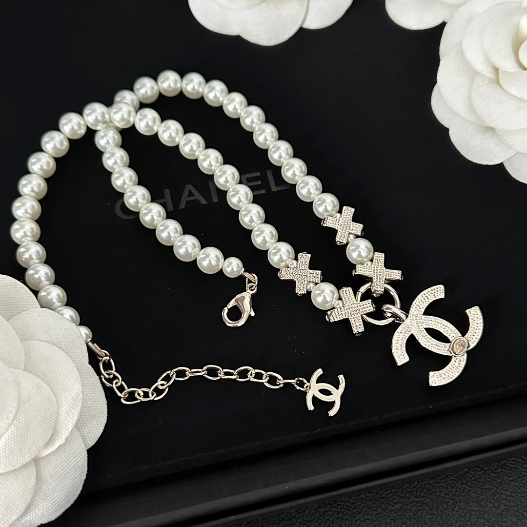Chanel Crystal Pearl Necklace – Luxury Designer Jewelry – product image 3