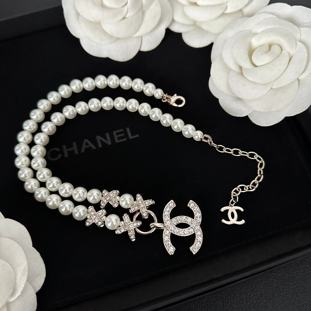 Chanel Crystal Pearl Necklace – Luxury Designer Jewelry – product image 5