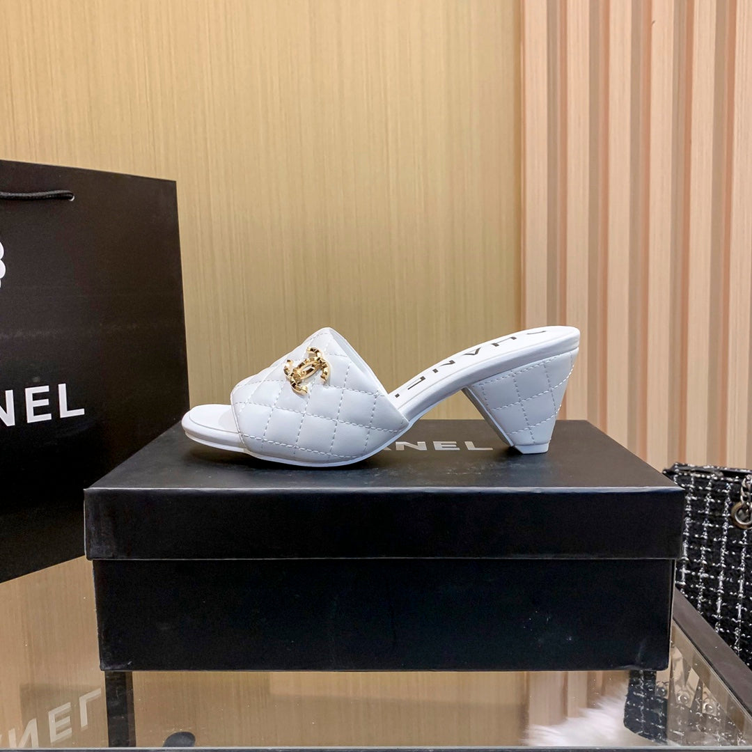 Chanel Diamond Leather Triangle Heel Slippers – slippers product image 15