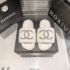 Chanel Diamond Logo Flat Fur Slippers – slippers product image 2