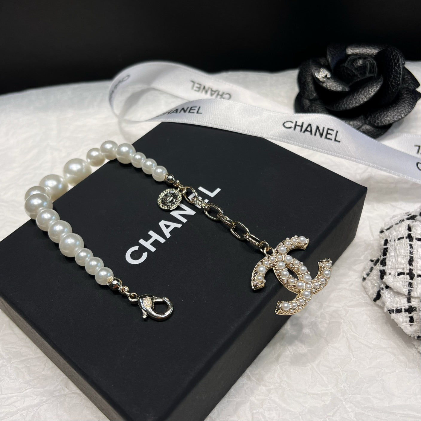Chanel Elegant Pearl Bracelet – Luxury Jewelry – product image 5