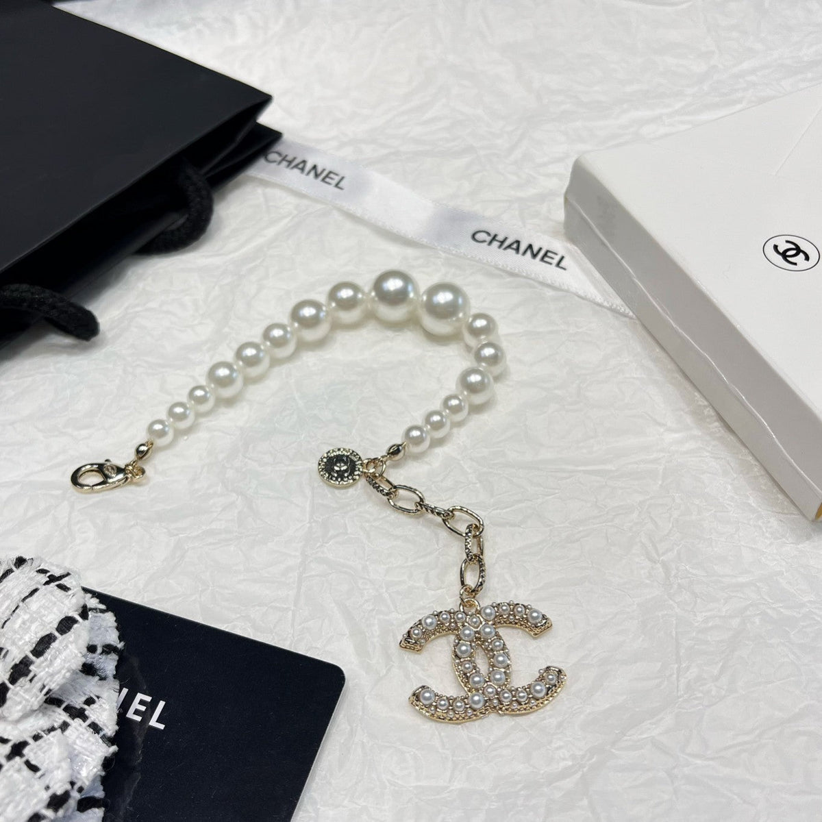 Chanel Elegant Pearl Bracelet – Luxury Jewelry – product image 7
