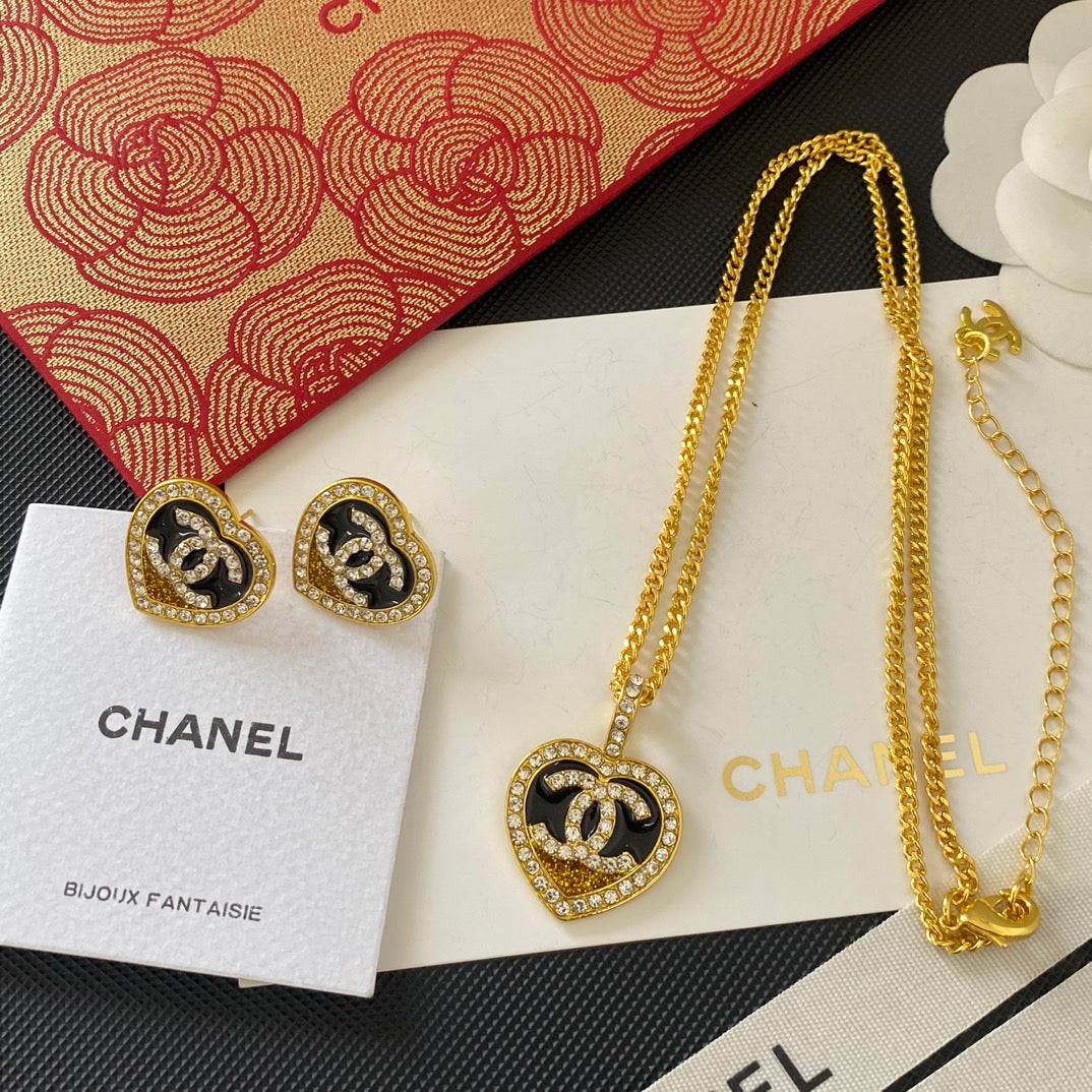 Chanel Glitter Heart Necklace – Luxury Designer Jewelry – product image 2