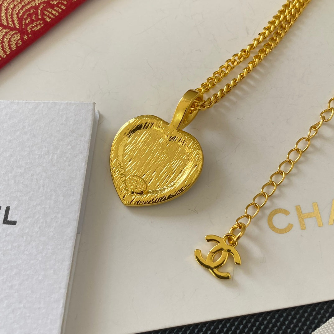 Chanel Glitter Heart Necklace – Luxury Designer Jewelry – product image 5