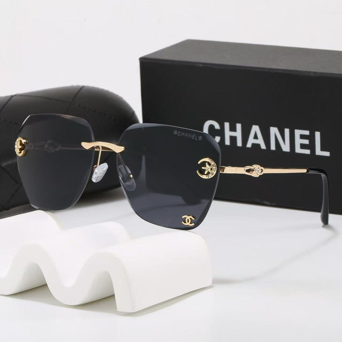 Chanel Oversized Women's Frameless Polarized Sunglasses for Women – product image 1
