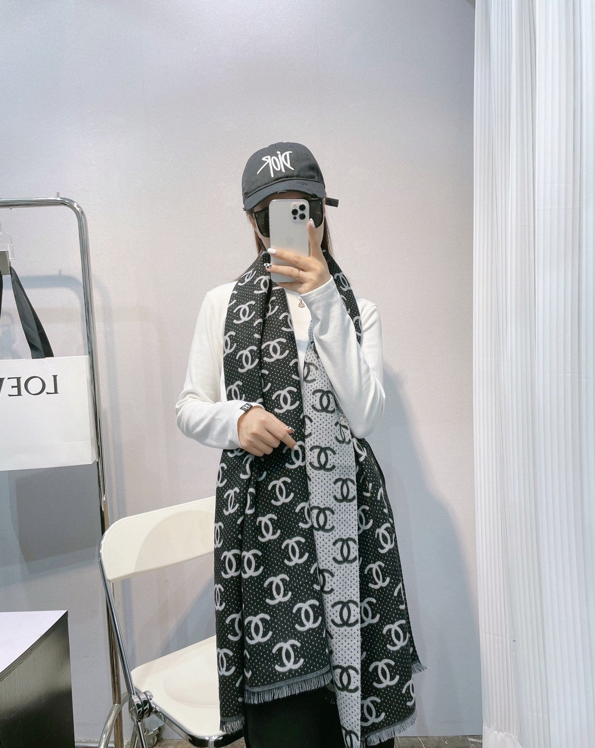 Chanel Premium Woven Temperament Logo Jacquard Small Broken Edge Scarf – product image 16