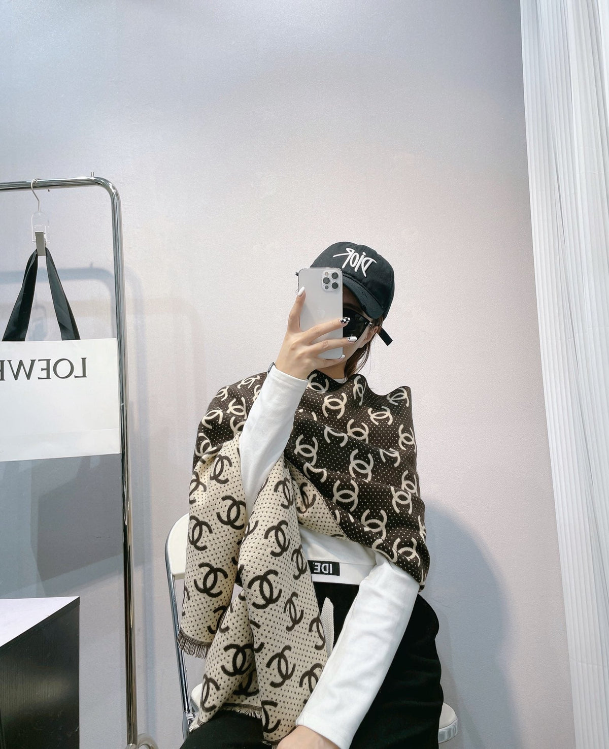 Chanel Premium Woven Temperament Logo Jacquard Small Broken Edge Scarf – product image 22