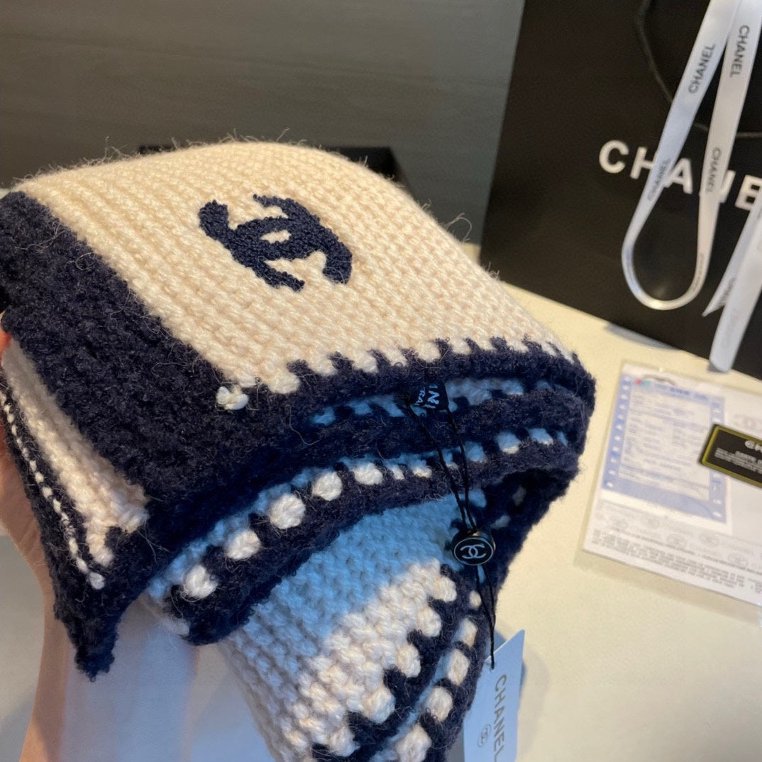 Chanel Solid Color Logo Cashmere Knit Scarf for Women – product image 10
