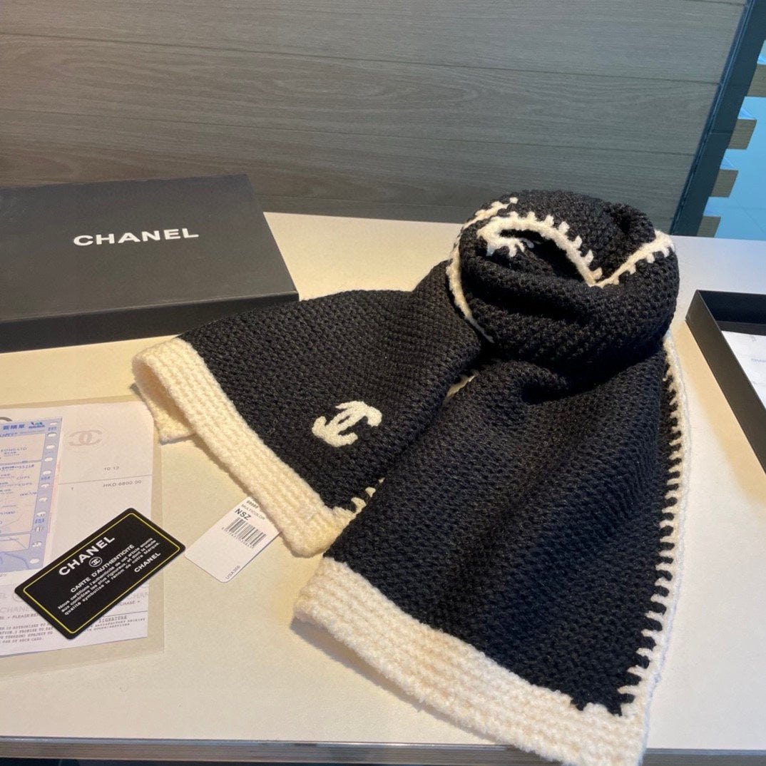 Chanel Solid Color Logo Cashmere Knit Scarf for Women – product image 11