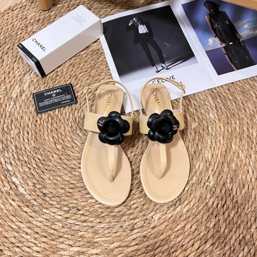 Chanel Vintage Flower Flip Flop Sandals – sandals product image 3