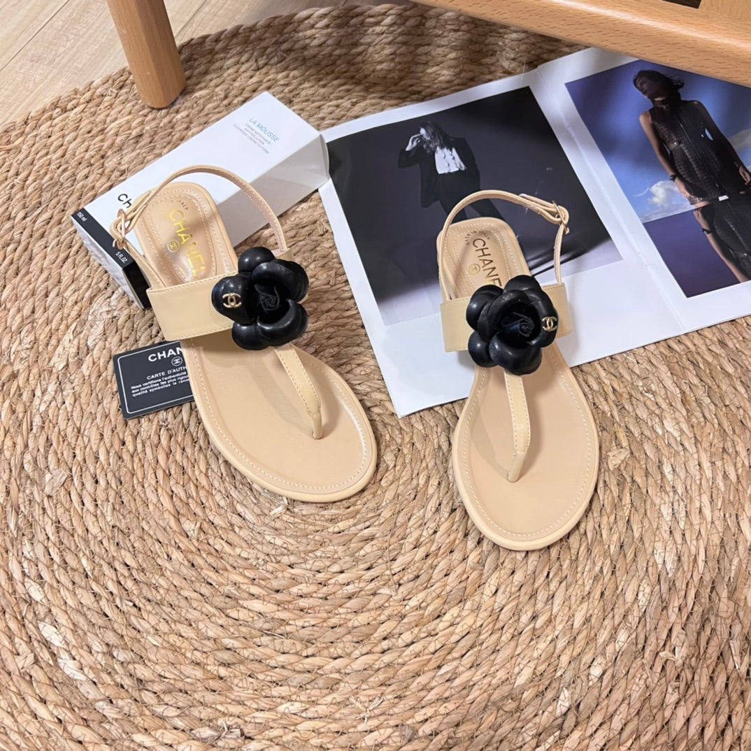Chanel Vintage Flower Flip Flop Sandals – sandals product image 7