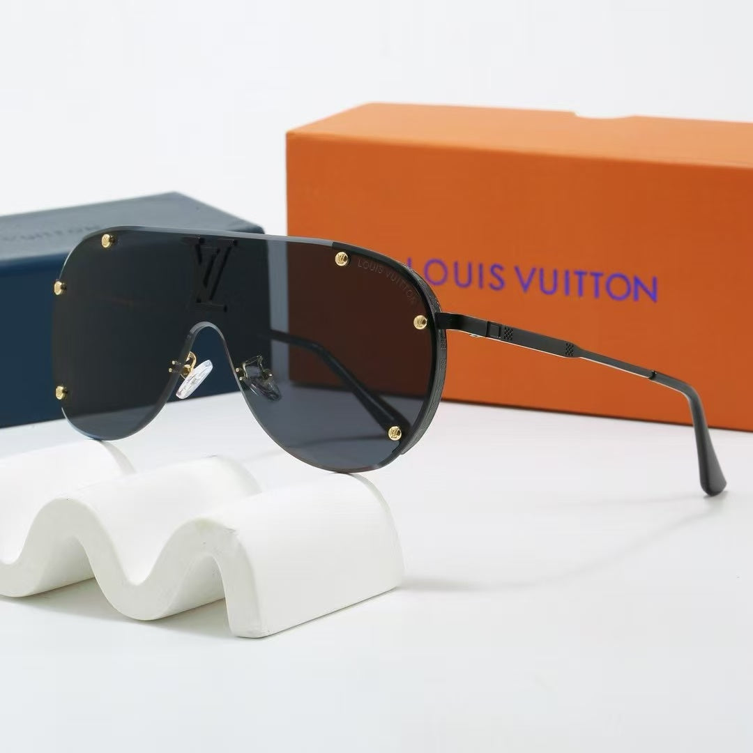 Oversized, integrated metal trendy sunglasses