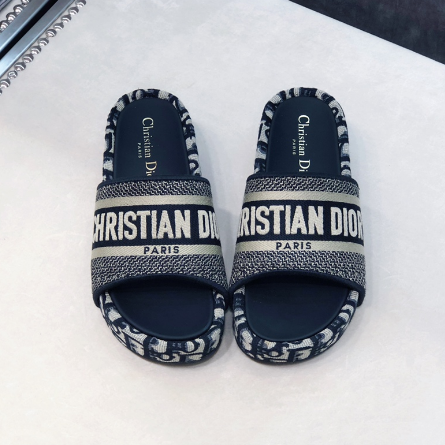 Dior Classic Embroidered Platform Slippers – slippers product image 13