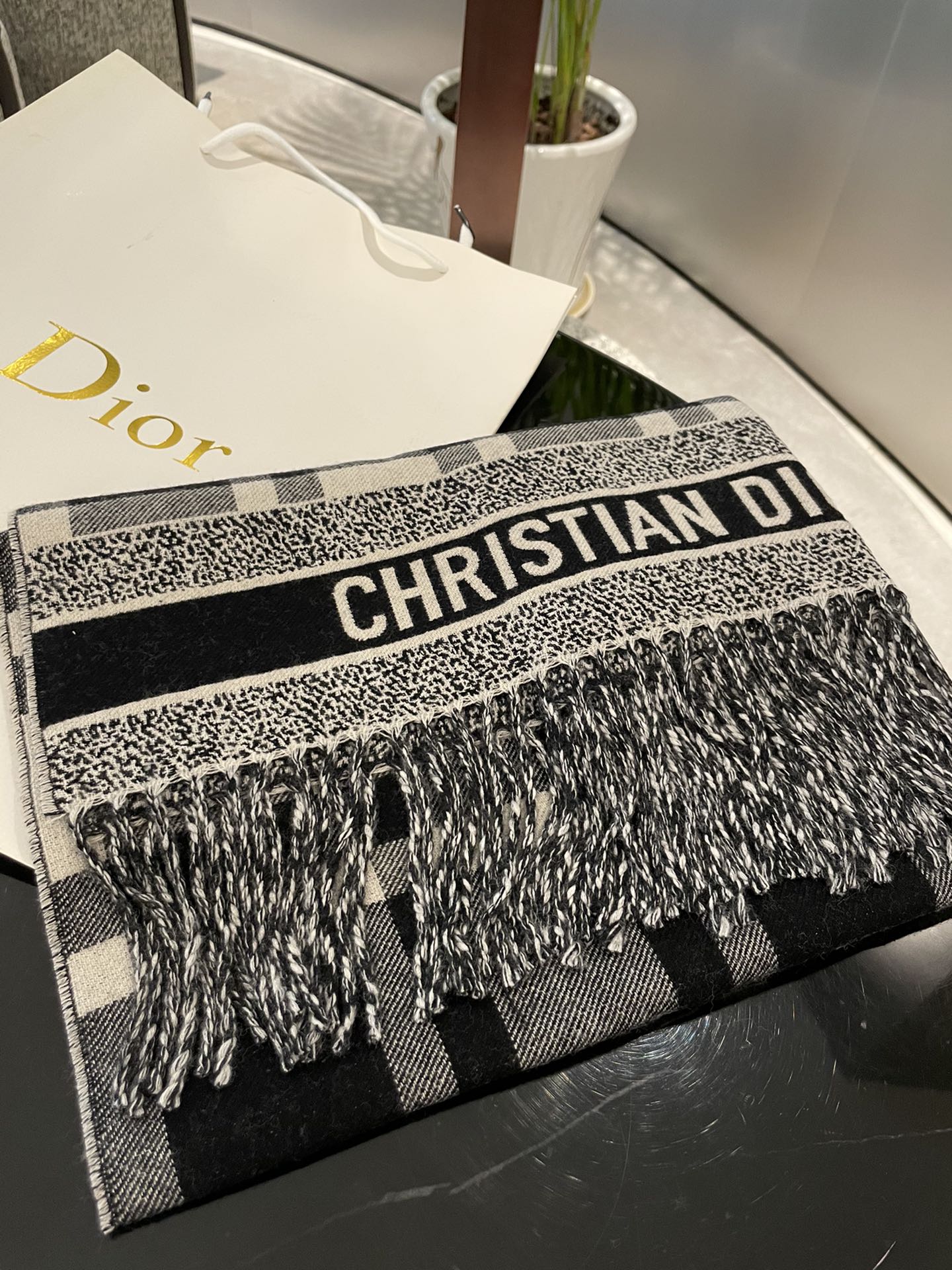 Dior Classic Plaid Fringed Cashmere Scarf Shawl for Women – product image 8