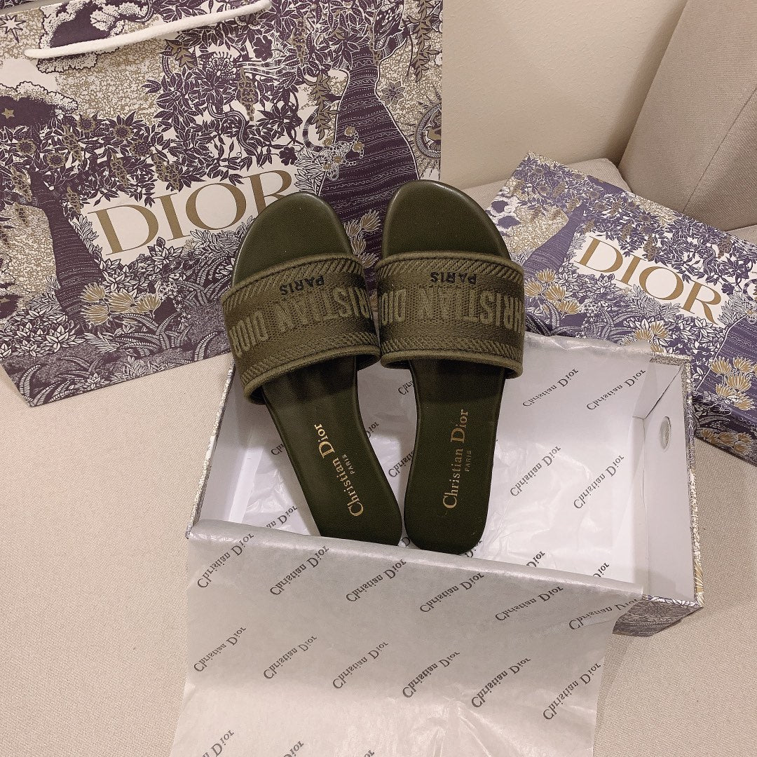 Dior Classic Women's Solid Color Embroidery Slippers – slippers product image 10