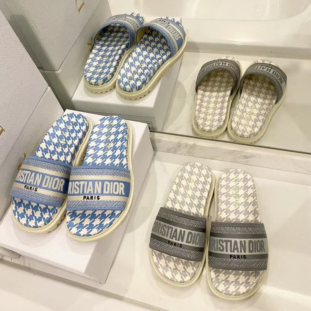 Dior Houndstooth Embossed Slipper Sandals – sandals product image 10