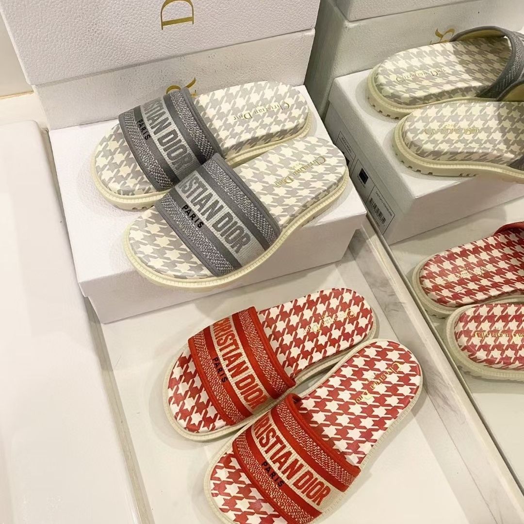 Dior Houndstooth Embossed Slipper Sandals – sandals product image 11
