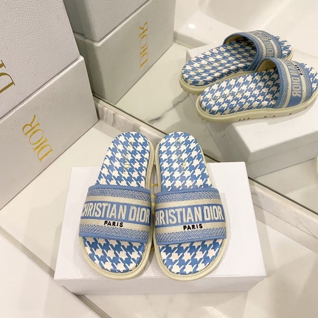 Dior Houndstooth Embossed Slipper Sandals – sandals product image 6
