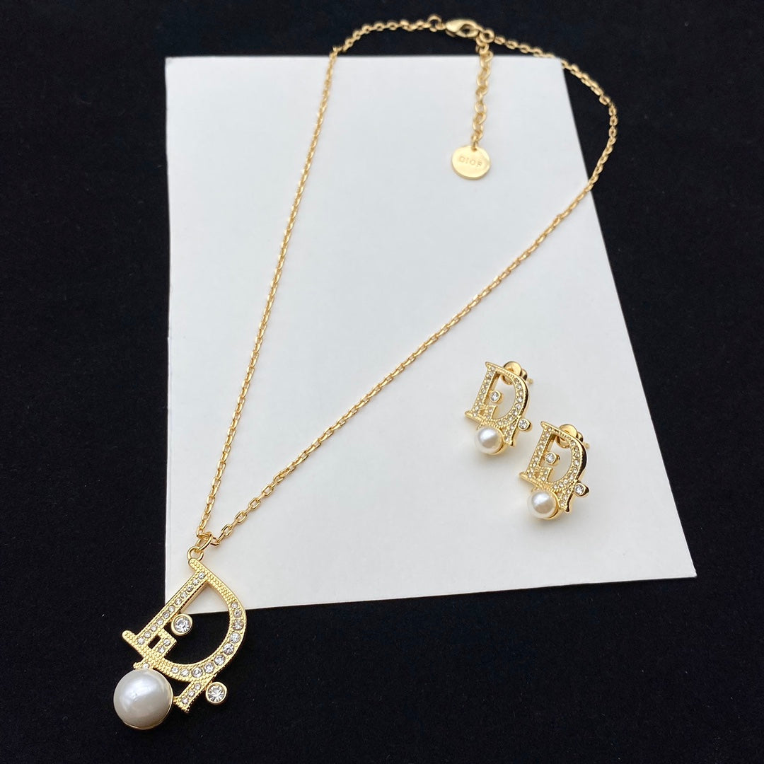 Dior Letters Pearl Earring Necklace Set – Luxury Designer Jewelry – product image 10