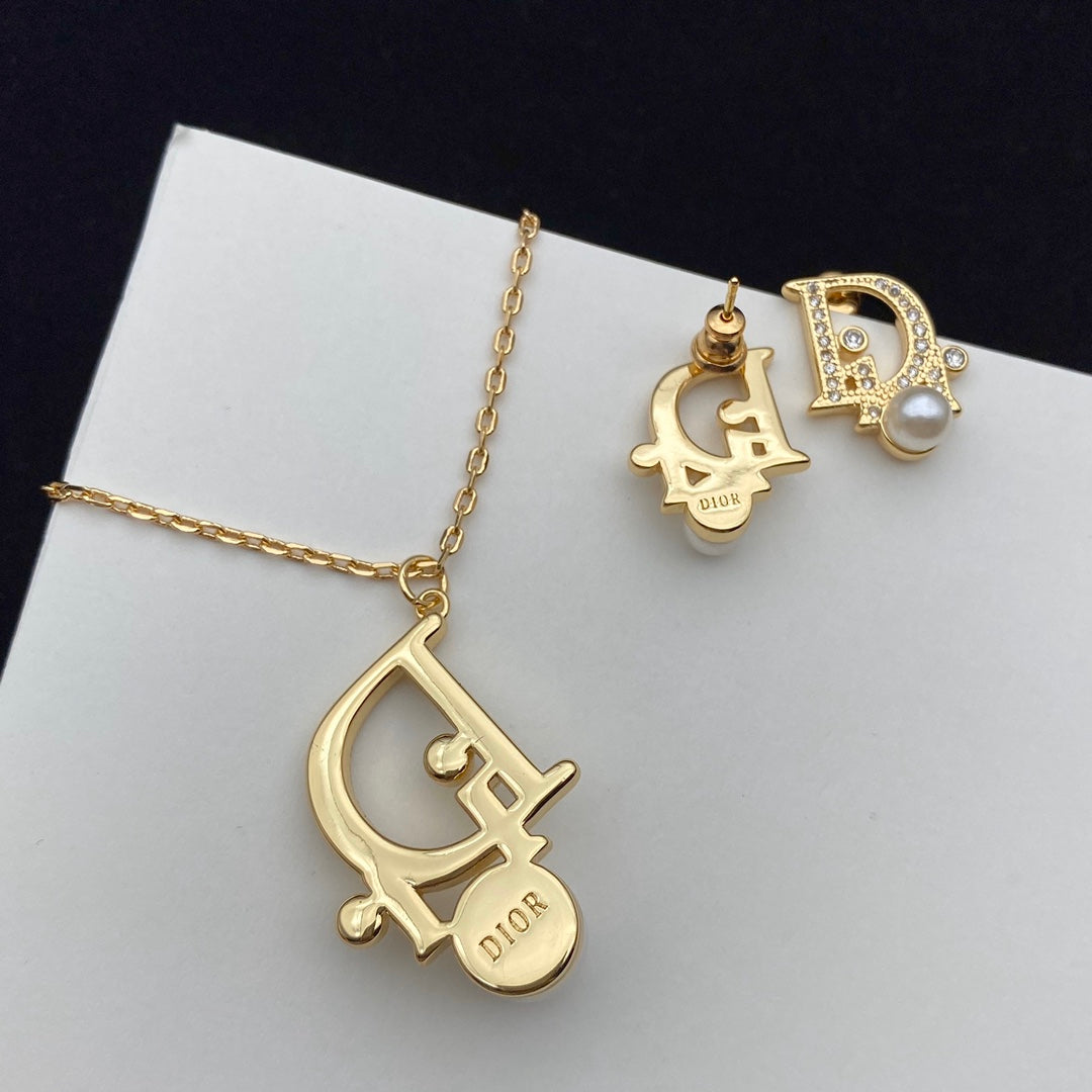 Dior Letters Pearl Earring Necklace Set – Luxury Designer Jewelry – product image 12