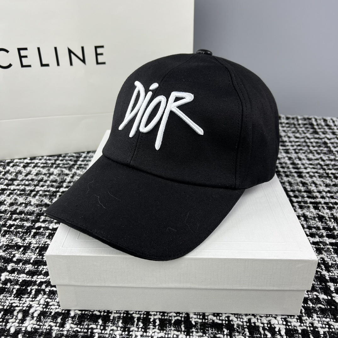 Dior embroidered logo baseball cap photo 3