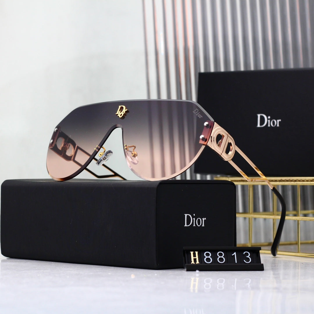 Dior Oversized Shield Polarized Sunglasses for Unisex – product image 4
