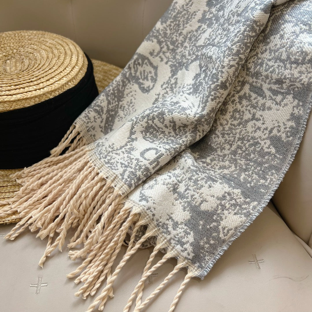 Dior Premium Woven Animal Print Retro Scarf for Women – product image 12