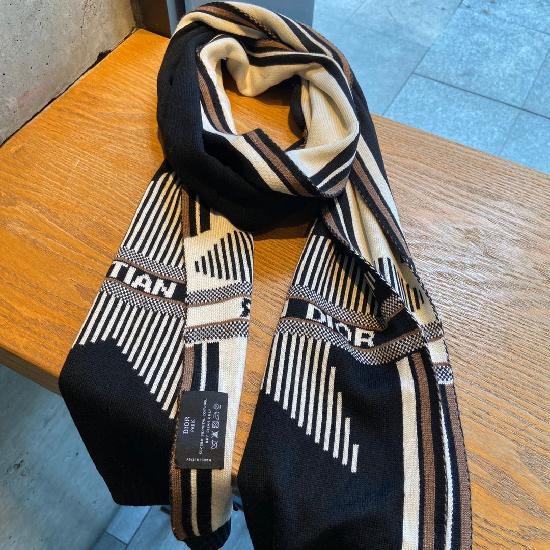 Dior Premium Woven Lucky Star Series Jacquard Knit Scarf for Women – product image 15