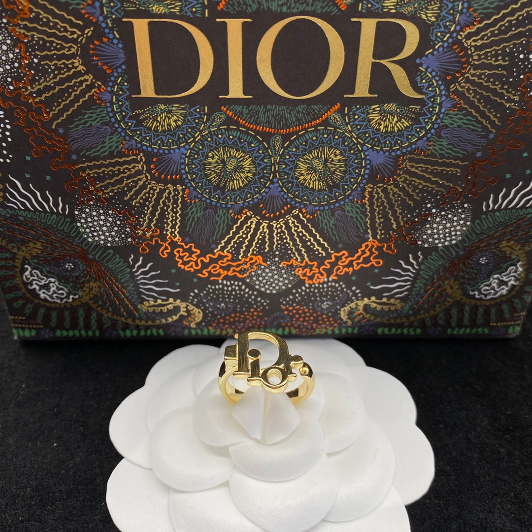 Dior Simple Letter Open Ring – Luxury Designer Jewelry – product image 6