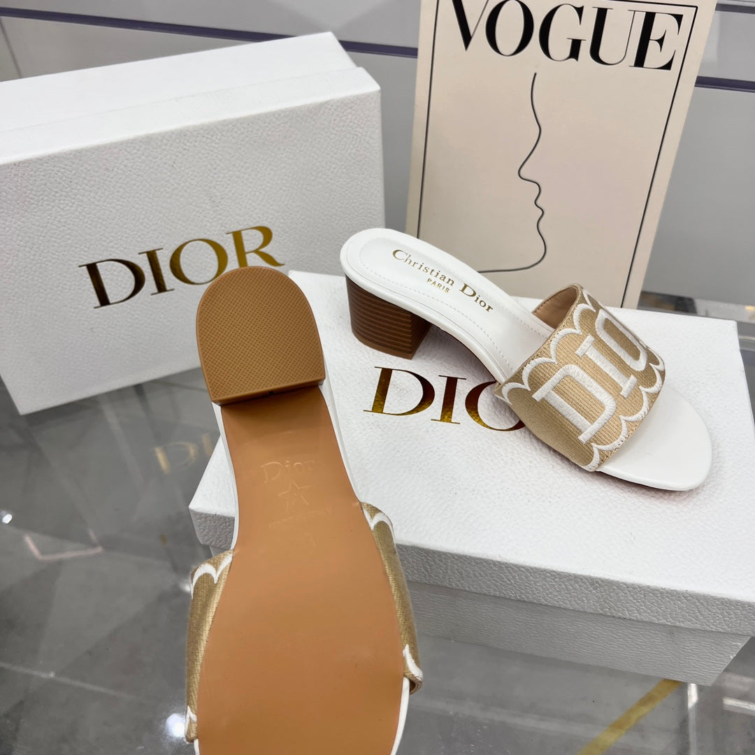 Dior Straw Embroidery Heeled Sandals – sandals product image 13