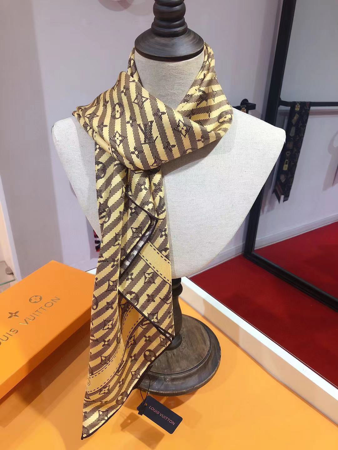 Dior Twill Silk Poker Element Square Scarf for Women – product image 14
