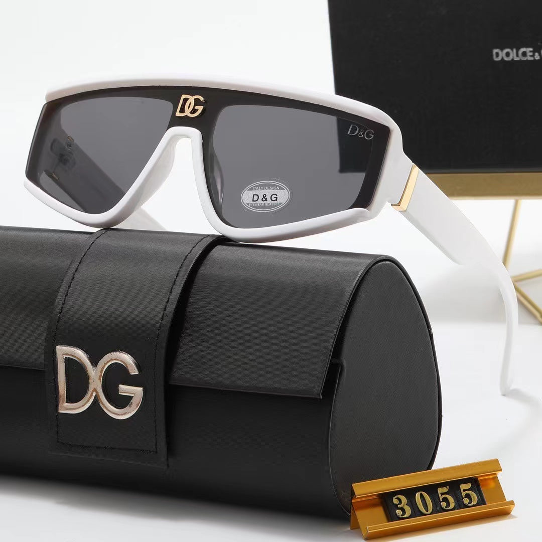 Dolce & Gabbana Oversized Shield Polarized Sunglasses for Unisex – product image 8