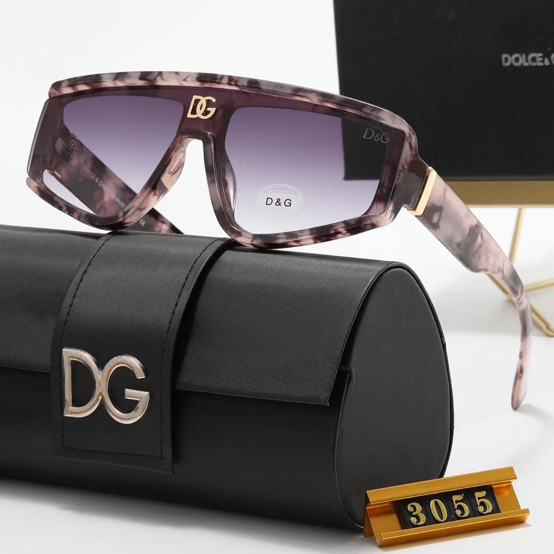 Dolce & Gabbana Oversized Shield Polarized Sunglasses for Unisex – product image 14