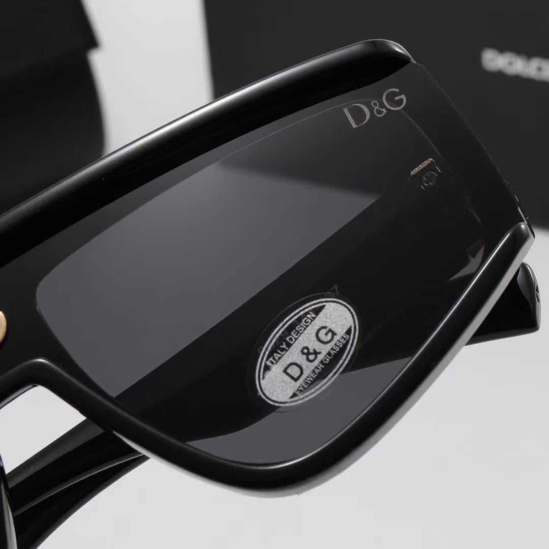 Dolce & Gabbana Oversized Shield Polarized Sunglasses for Unisex – product image 16