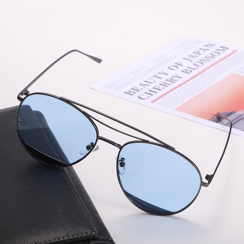 Dollger Polished Silver Aviator Sunglasses for Unisex – product image 20