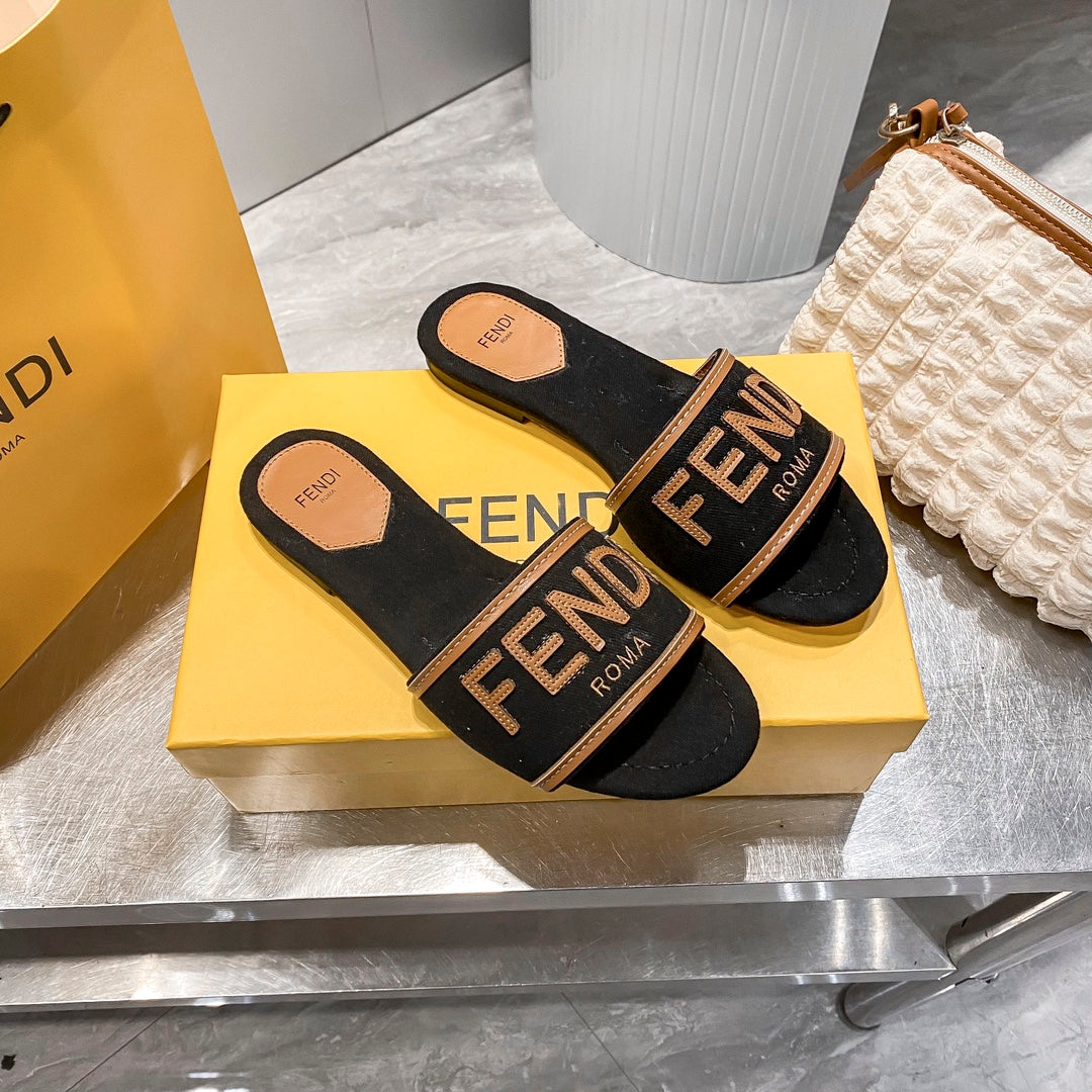 Fendi Embroidered Letters Flat Slippers – slippers product image 3