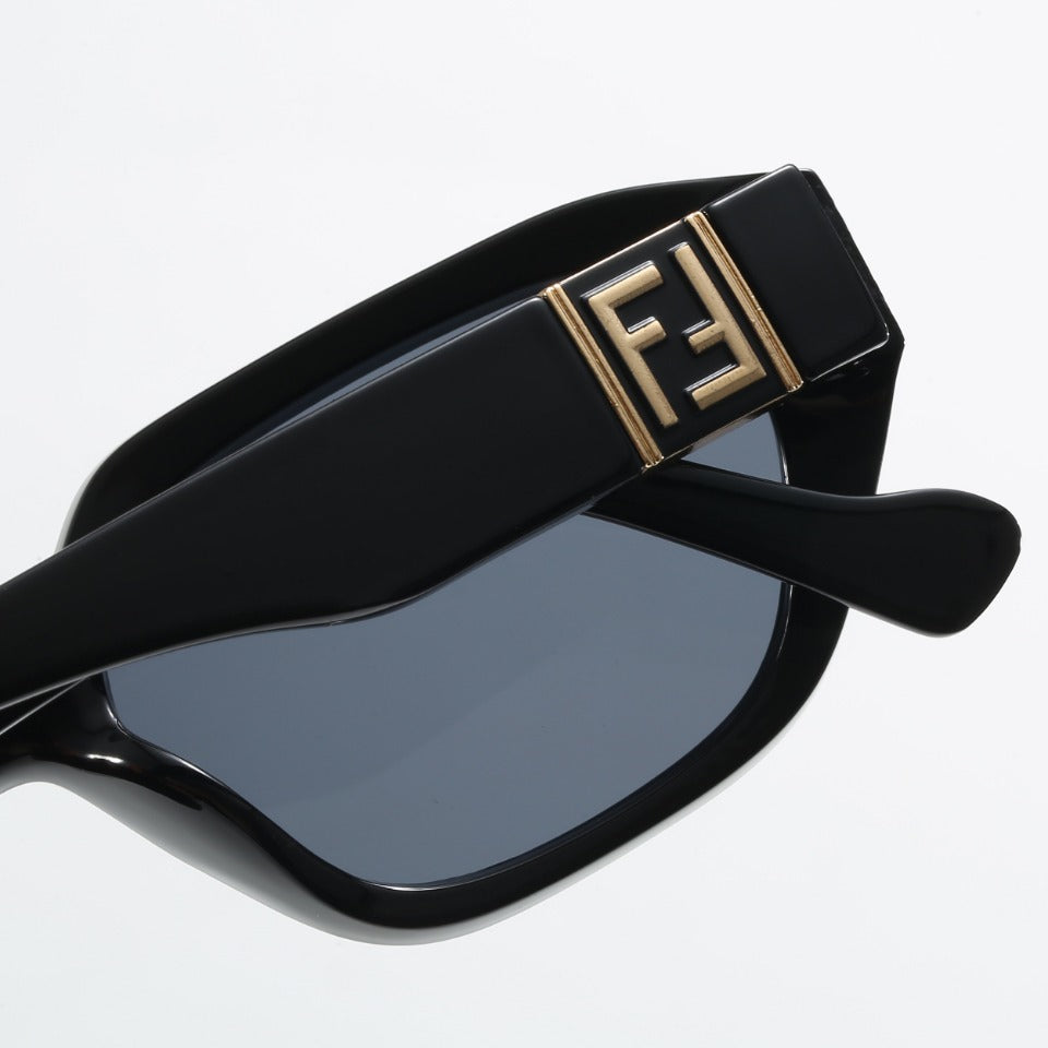 Fendi FF Polarized Cat-Eye Sunglasses for Unisex – product image 9