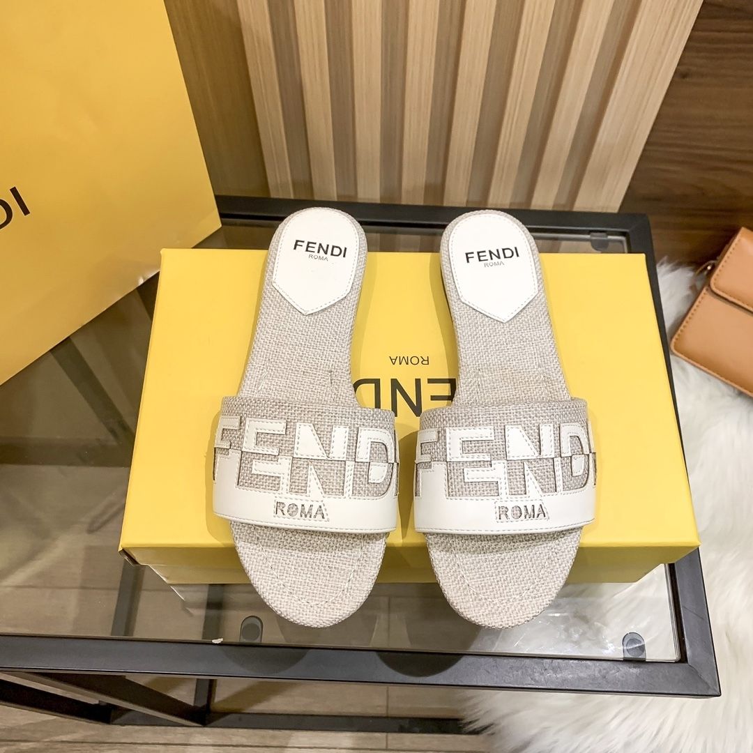 Fendi Monogrammed Classic Flat Slippers – slippers product image 6
