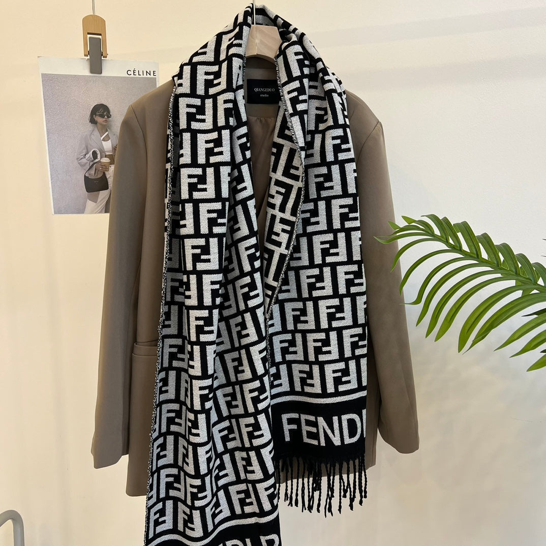 Fendi Premium Woven Vintage F Embossed Scarf for Women – product image 12