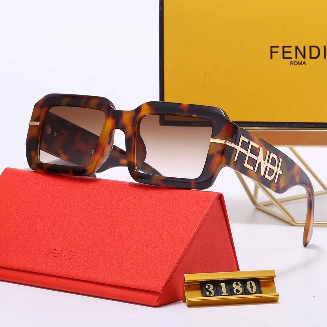 Fendi Small Square Logo Sunglasses for Unisex – product image 5