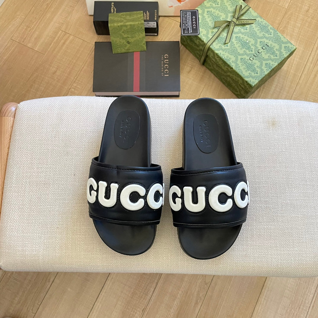 Gucci Alphabet Bread Slippers – slippers product image 1