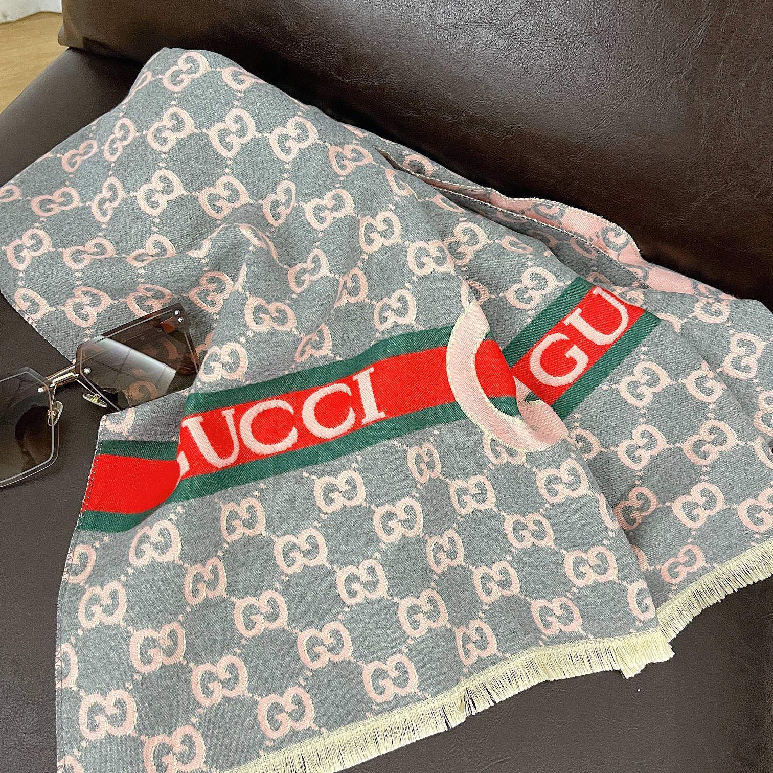 Gucci Cashmere Classic Full Logo Jacquard Warm Scarf Shawl for Women – product image 25