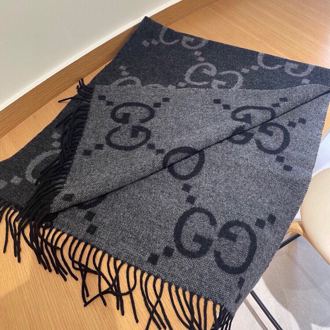Gucci Classic Large Letter Jacquard Cashmere Scarf for Women – product image 17