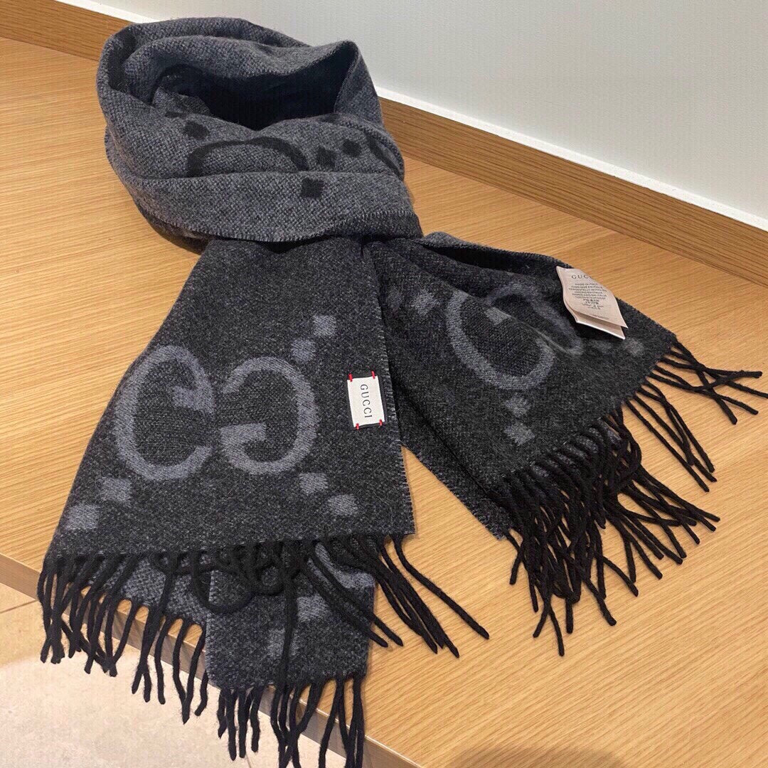 Gucci Classic Large Letter Jacquard Cashmere Scarf for Women – product image 19
