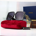 Gucci Classic Square-Shaped Letters Sunglasses for Unisex – product image 5