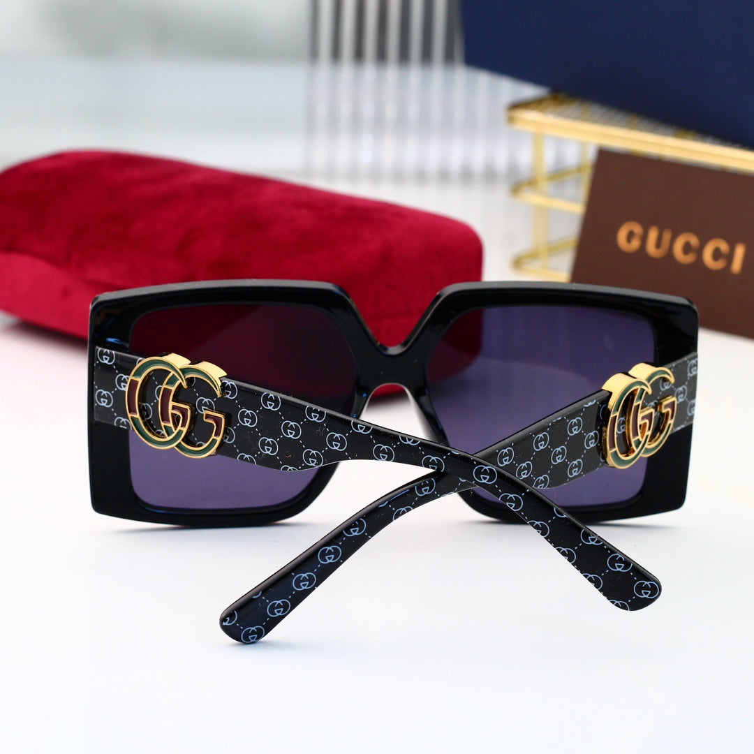 Gucci Classic Square-Shaped Letters Sunglasses for Unisex – product image 16