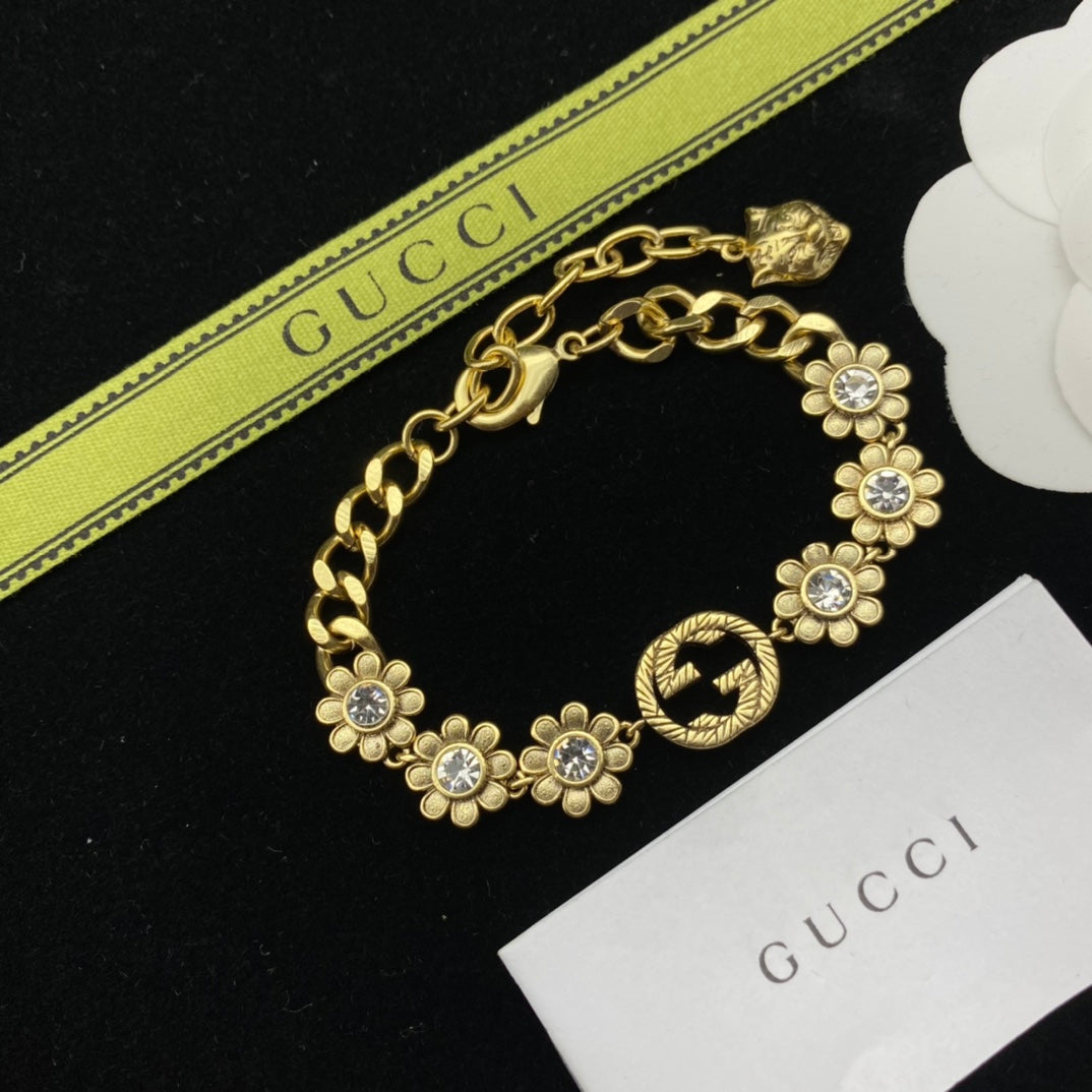 Gucci Crystal Flower Bracelet – Luxury Jewelry – product image 4