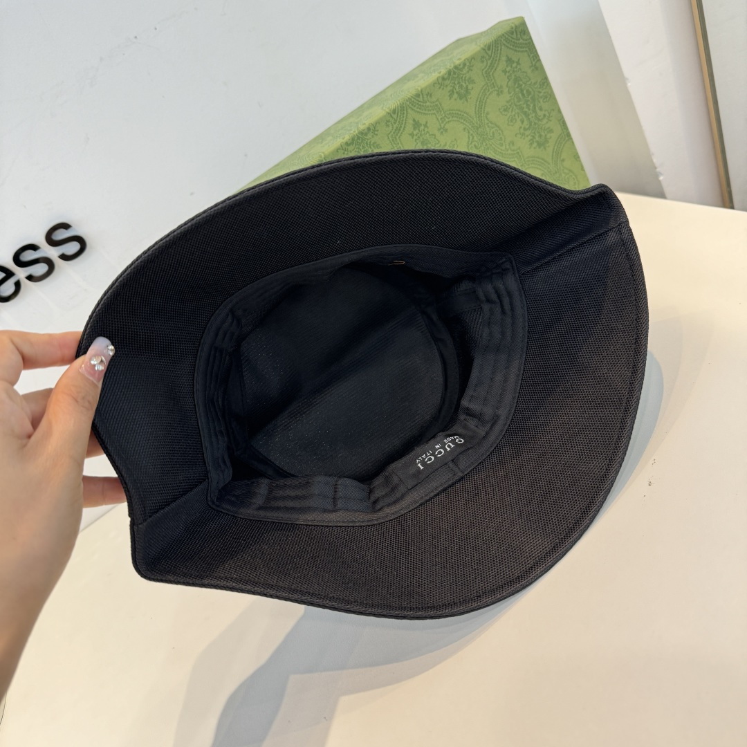 Gucci crystal GG bucket hat photo 4