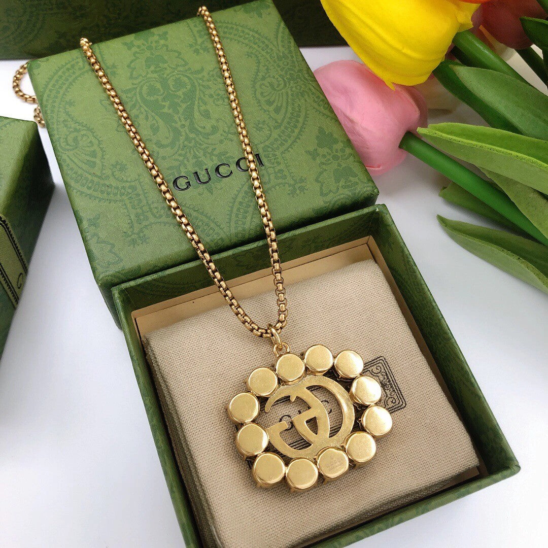 Gucci Crystal Necklace – Luxury Designer Jewelry – product image 3