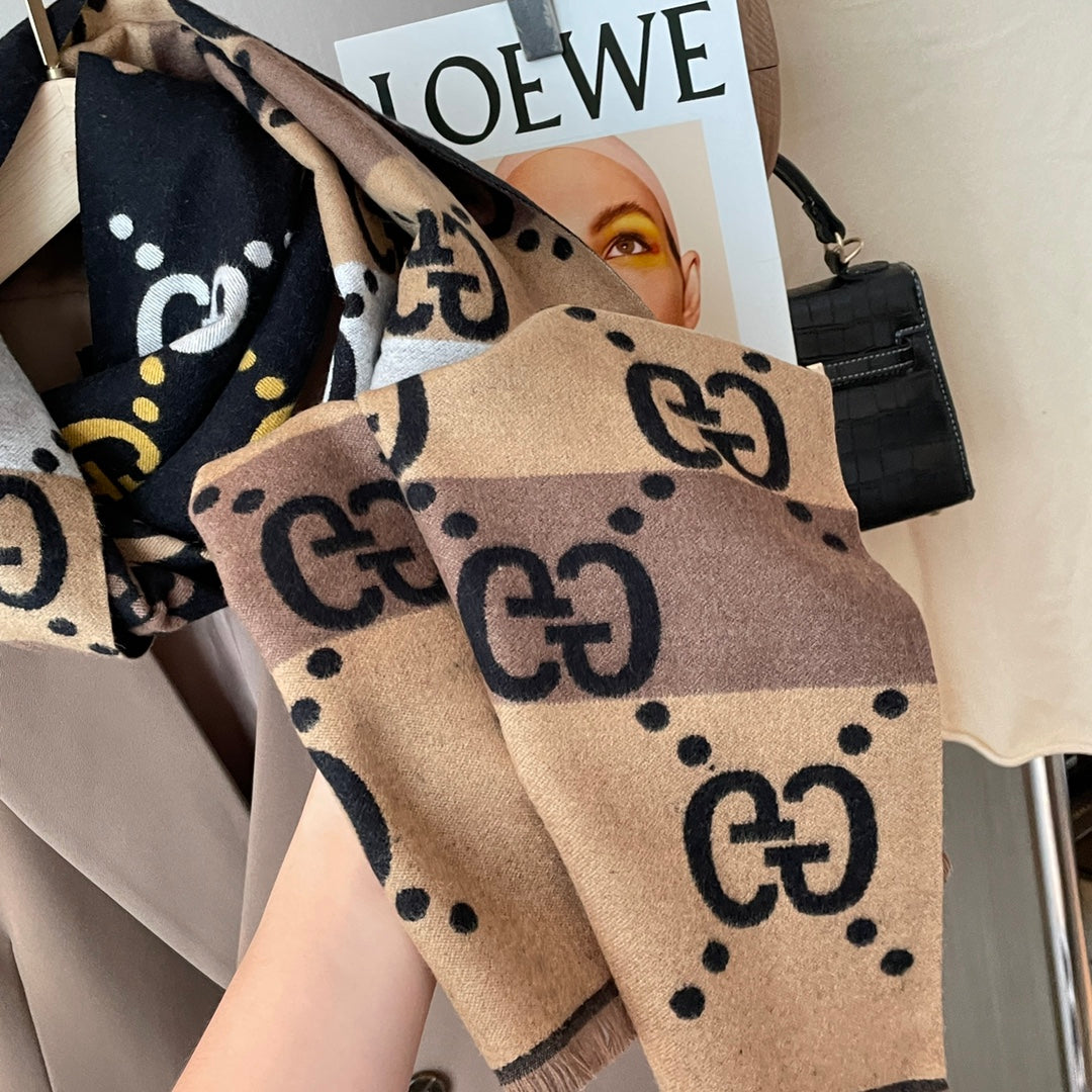 Gucci Double Faced Cashmere Skin-Friendly Scarf Shawl for Women – product image 15